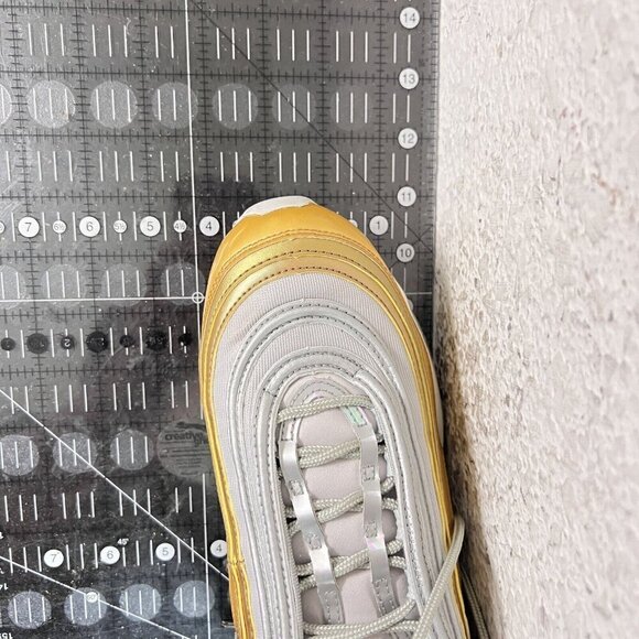 Nike Air Max 97 Women Size 9.5 AQ4137-001 Vast Gold Metallic Gray Training Shoe - Picture 12 of 12
